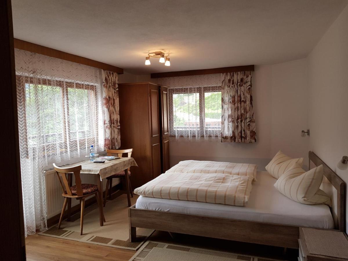 Haus Tannegg Bed & Breakfast Pettneu am Arlberg Bagian luar foto